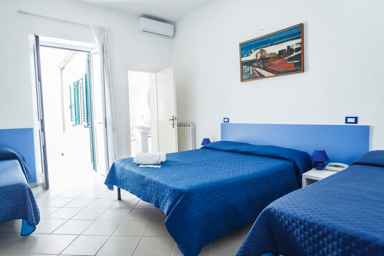 וירג'יו Hotel Rex מראה חיצוני תמונה