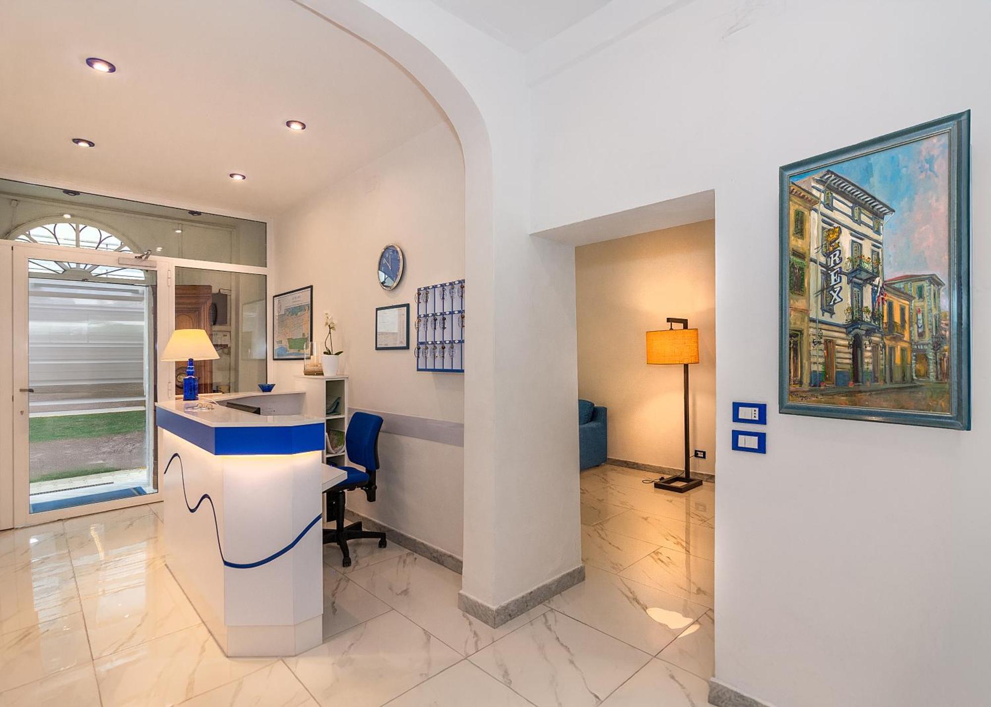 וירג'יו Hotel Rex מראה חיצוני תמונה