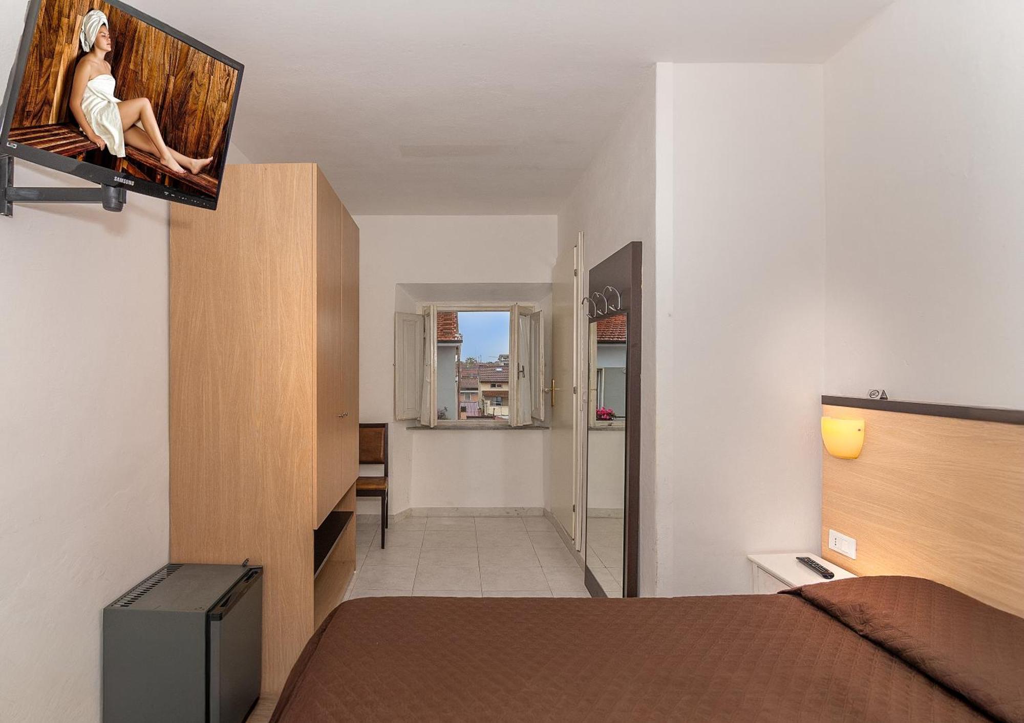 וירג'יו Hotel Rex חדר תמונה